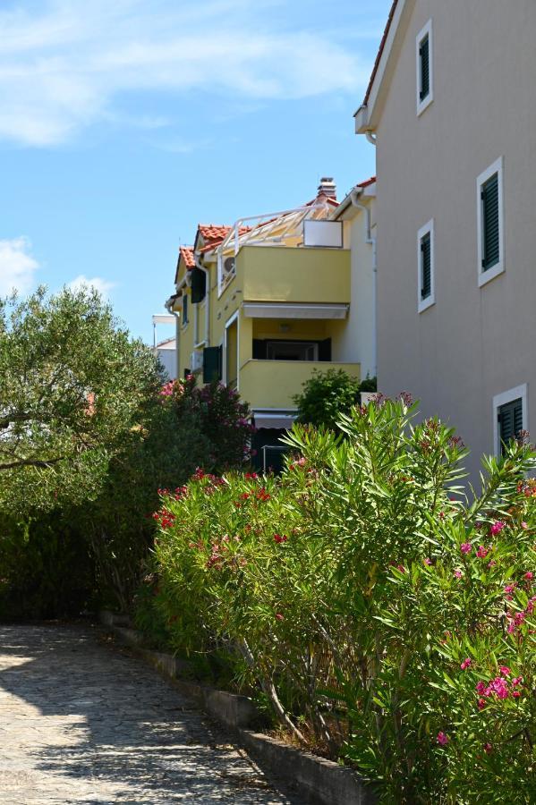 Beach Apartments Marijana Vodice Esterno foto